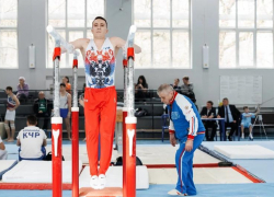 Астраханец Сергей Ельцов победил в первенстве ЮФО по спортивной гимнастике