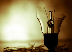 Астраханцы задолжали более 1 миллиарда рублей за электроэнергию