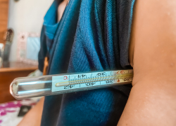 Астраханцы продолжают массово заболевать COVID-19