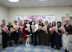 Астраханский губернатор встретился с женами и матерями погибших бойцов СВО