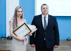 Лучших астраханских экологов наградили за профессионализм и успехи в работе