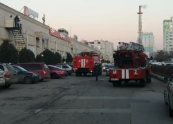 В Астрахани произошел пожар в торговом центре
