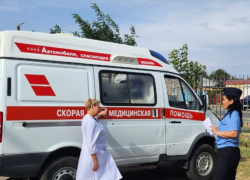 В Астраханской области женщину принудительно увезли в больницу