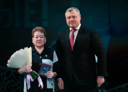 В Астрахани прошло торжественное мероприятие, посвященное 8 марта