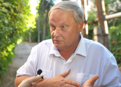 «Дочь, они же всё сломали!»: заслуженного тренера по футболу для инвалидов по слуху черные риэлторы лишают квартиры