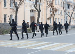 Полиция приглашает астраханцев на службу в специальное подразделение «ГРОМ» 