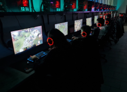 В Астрахани двое парней «обчистили» знакомого в компьютерном клубе