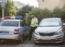 Полицейские наказали астраханцев за езду подшофе