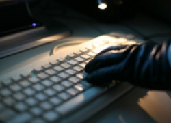 Астраханец разместил в соцсети интимные фото девушки за отказ с ним встречаться