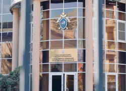 Оренбуржцы силой поместили астраханца в машину и пытались увезти из региона