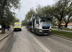В Астрахани автовоз насмерть сбил пенсионерку на улице Савушкина