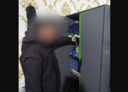 Нуждавшийся в помощи с крышей астраханец стал жертвой грабежа
