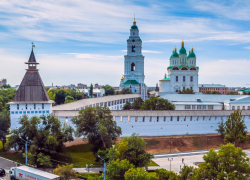 4 июня разрешат парковку и стоянку у Астраханского кремля