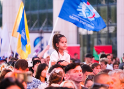 Игорь Мартынов поздравил астраханцев с Международным днем защиты детей