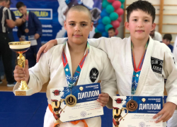 Юные дзюдоисты привезли в Астрахань 2 медали