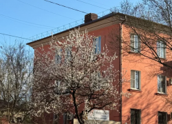 Сирота из Астрахани пожаловался на нарушение жилищных прав главе СКР