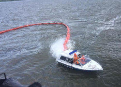 В Астрахани в Трусовском районе зафиксировано нефтяное пятно на 800 квадратов 