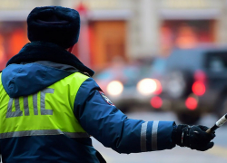 На астраханца возбудили уголовное дело за насилие в отношении инспектора ДПС