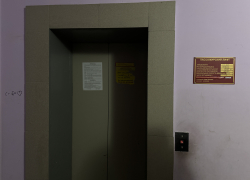 В многоквартирных домах Астрахани массово заменят лифты