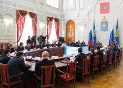 Нацпроекты в Астрахани измерили свалками, детскими садами и дорогами