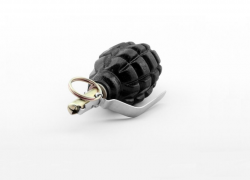 Полиция отказалась возбуждать дело из-за подброшенной астраханцу гранаты