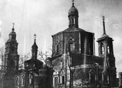Какой астраханский храм первым пал от рук большевиков