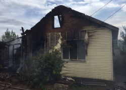 В Астраханской области проводится проверка по факту гибели мужчины на пожаре