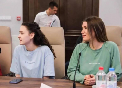 Астраханским школьникам и студентам помогут найти хорошую работу в регионе