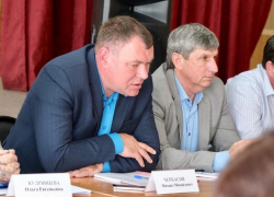 В астраханском селе собрались ремонтировать понтонную переправу 