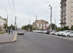 В Астрахани подходят к концу ремонт дорог на улицах Бакинской и Адмиралтейской 