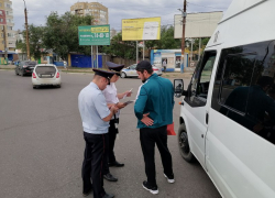 Полиция нашла нелегальных мигрантов среди астраханских «маршрутчиков»