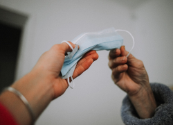 290 астраханцев за сутки заразились COVID-19