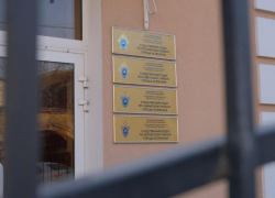 Экс-директора астраханской птицефабрики задержали за присвоение денег