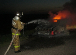 В Астраханской области при возгорании машины пострадали люди