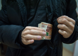 Астраханского чиновника-взяточника оштрафовали на миллион рублей