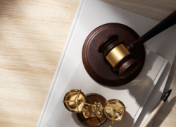 В Астраханской области чиновника обвинили в новых эпизодах взяточничества