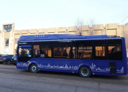 Астраханцам установили тариф поездок на новых автобусах в 2024 году