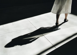 Каждая седьмая астраханка оставалась без подарка на 8 марта