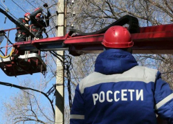 Три недели без света: жителям запаромных сёл Икрянинского района восстановили электроснабжение