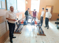 Железнодорожники провели профориентационную экскурсию для харабалинских школьников