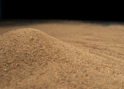 В Астрахани в полиции наркотик заменили песком в камере вещдоков