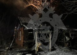 Женщина погибла в Астрахани во время пожара в жилом доме