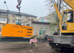 Для больницы в ЛНР из Астрахани доставили генератор 