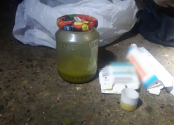 Астраханец сварил масло каннабиса, но попался за драку в магазине