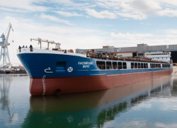 Астраханский сухогруз «Каспийский берег» отправился на ходовые испытания