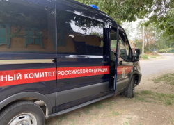 На астраханца возбудили уголовное дело за нанесение ножевого полицейскому
