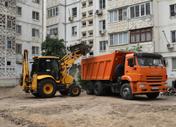 В рамках нацпроекта в Астрахани расширят парковку в одном из микрорайонов