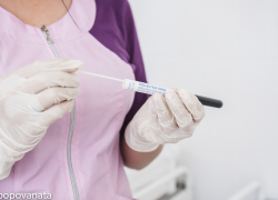 18 непривитых астраханцев стали пациентами реанимации инфекционки