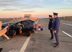 В Астраханской области в страшном ДТП погибли трое человек