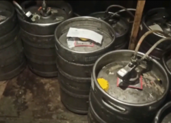 В Астрахани полицейские конфисковали 600 литров опасного алкоголя